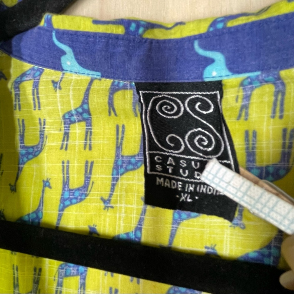 Casual Studio India Button Front Blouse Long Sleeve Collared Giraffe Print Sz XL - Picture 9 of 9